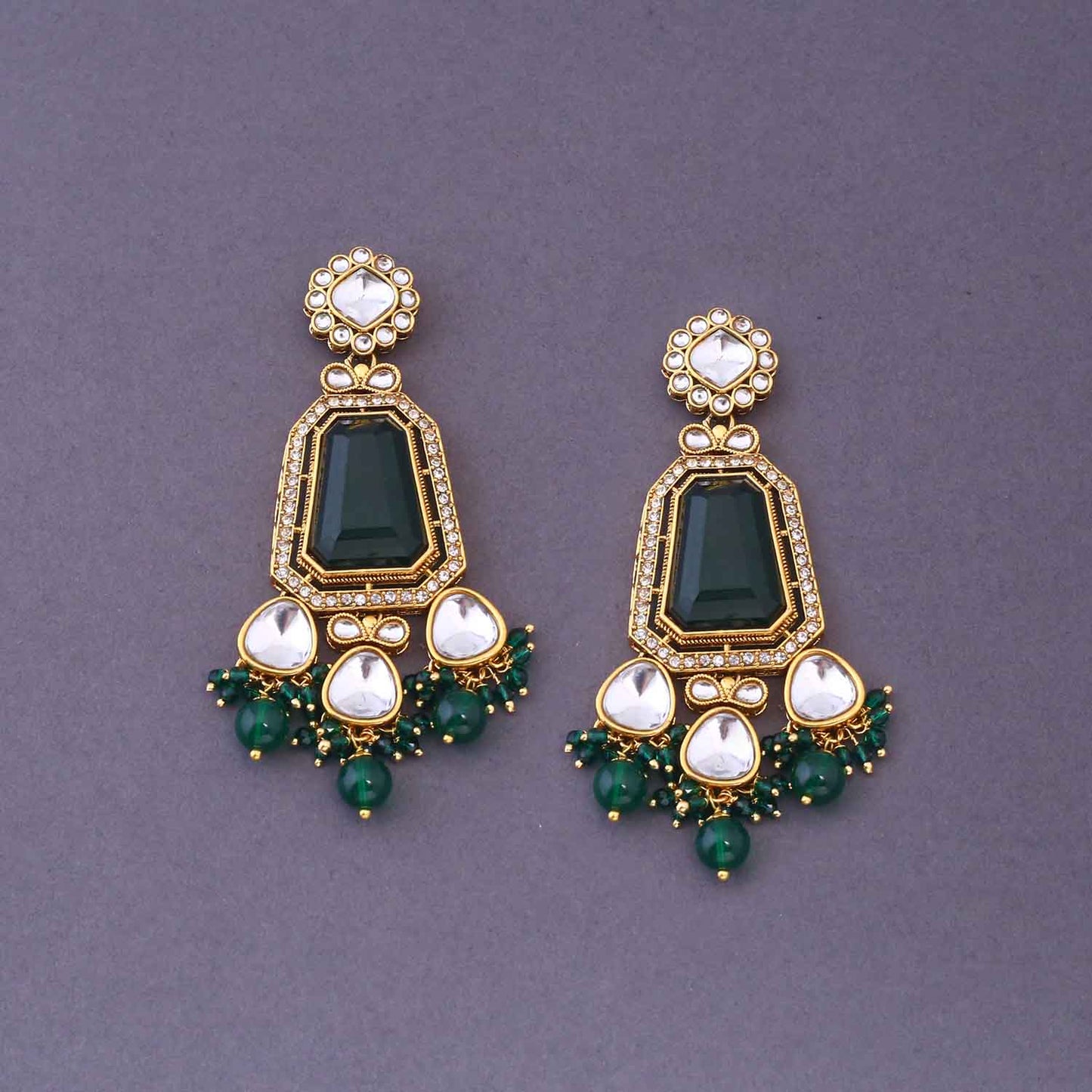 Emerald Pranjalli Bridal Jewellery Set