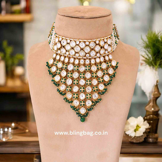 Emerald Urmisha Kundan Jewellery Set