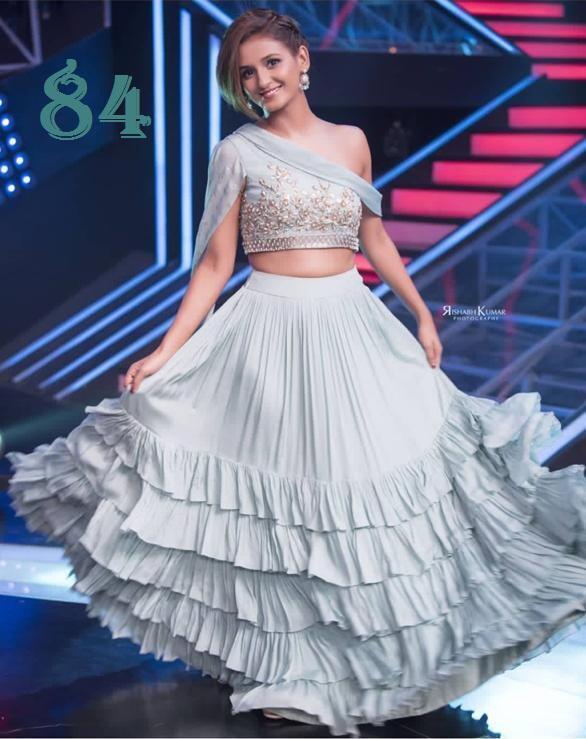 BEAUTIFUL WHITE PARTY WEAR LAHENGA CHOLI