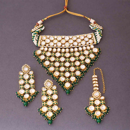 Emerald Urmisha Kundan Jewellery Set
